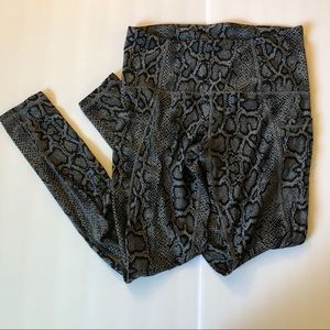 EUC Size Medium Target C9 Snakeskin Leggings